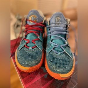 Size 11 Kyrie 7 x Concepts SPECIAL BOX